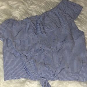 💙Mossimo off shoulder blue&white striped crop top